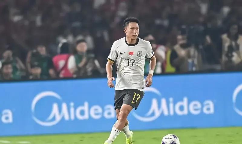 杨泽翔一名你无法理解的球员，上一场对阵印尼的时候就提了十分抽象，万万没想到对阵巴