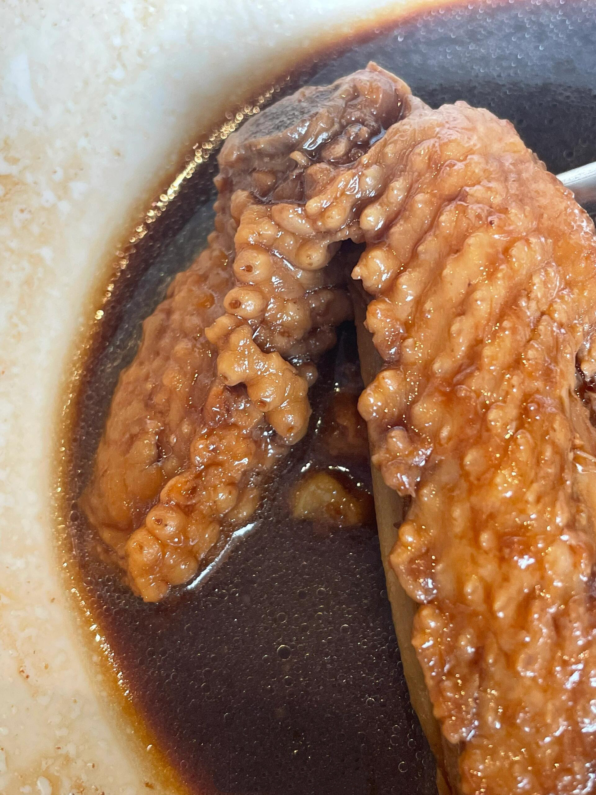 这鸡翅毛孔怎么这么大，能吃吗