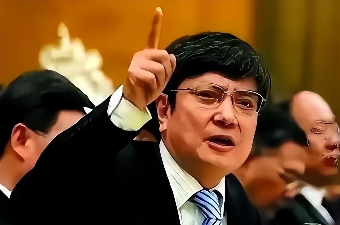 [点赞]郑强教授曾语出惊人：“到了今天中国人民还在犯傻，就像喝了什么迷魂汤！什