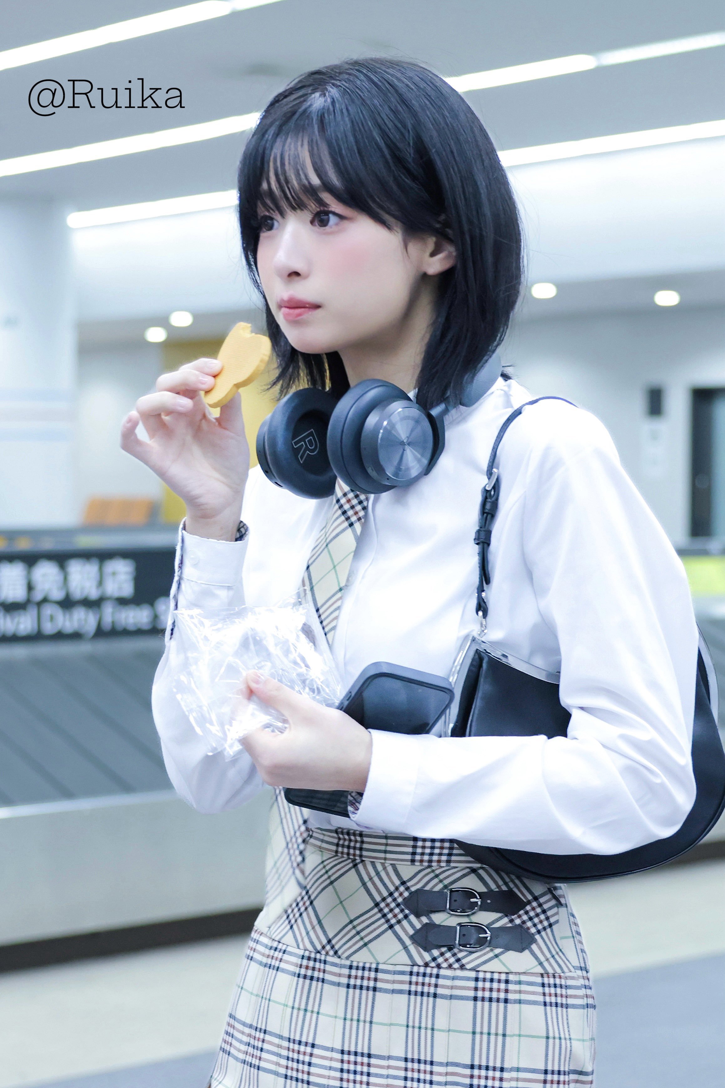 糟糕又暴露了...！​​​