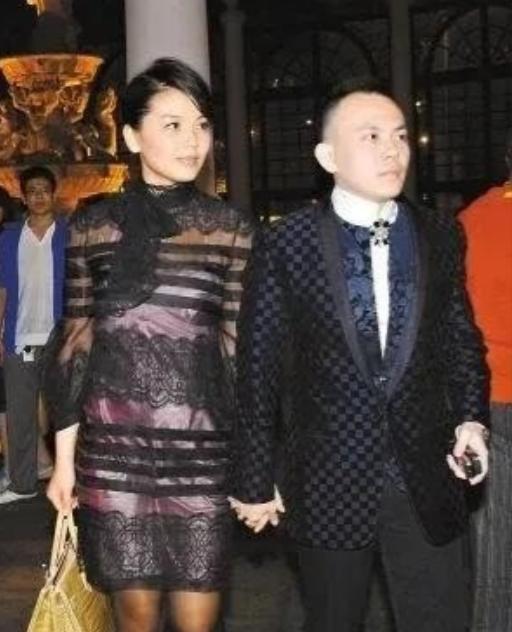 2008年，王珂一夜之间血本无归，4个亿打了水漂，刘涛找到秦海璐，我走投无路了，
