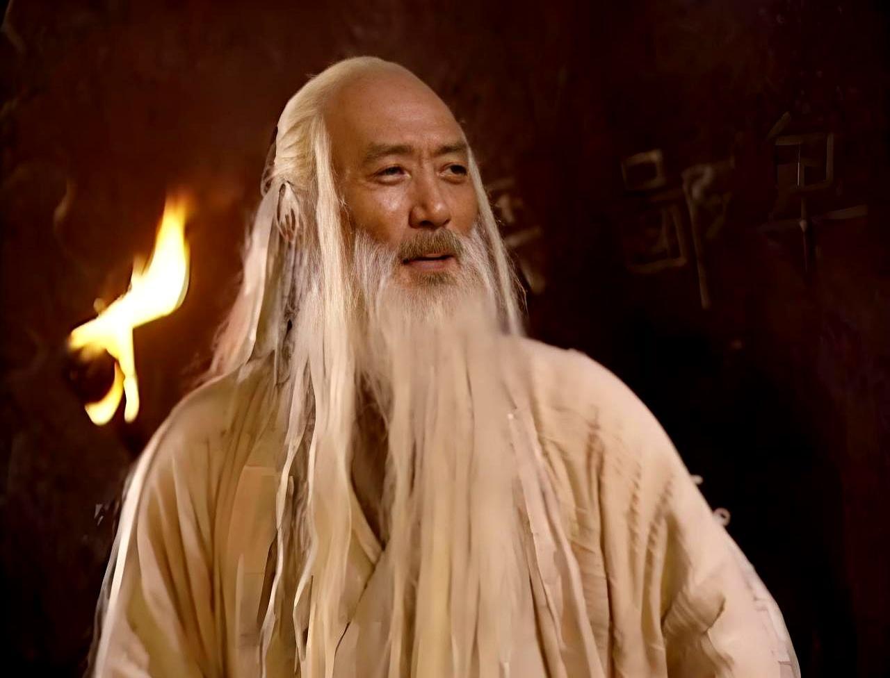 太玄经排第一，说白了就是官方外挂。不会字的海盗瞎画几下就能变高手，石破天看