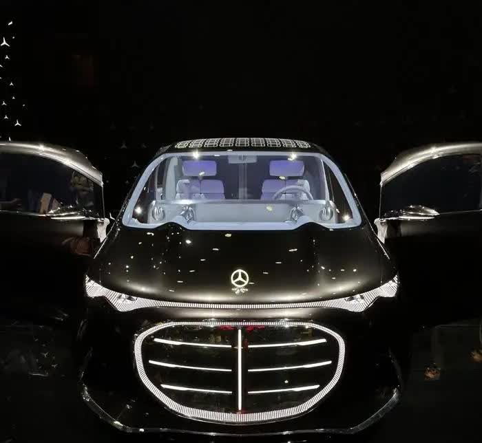 这次上海车展逛得我直摇头！本以为能看到什么黑科技新车，结果逛了一圈，全是