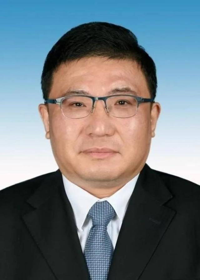 吴伟任中投公司党委副书记