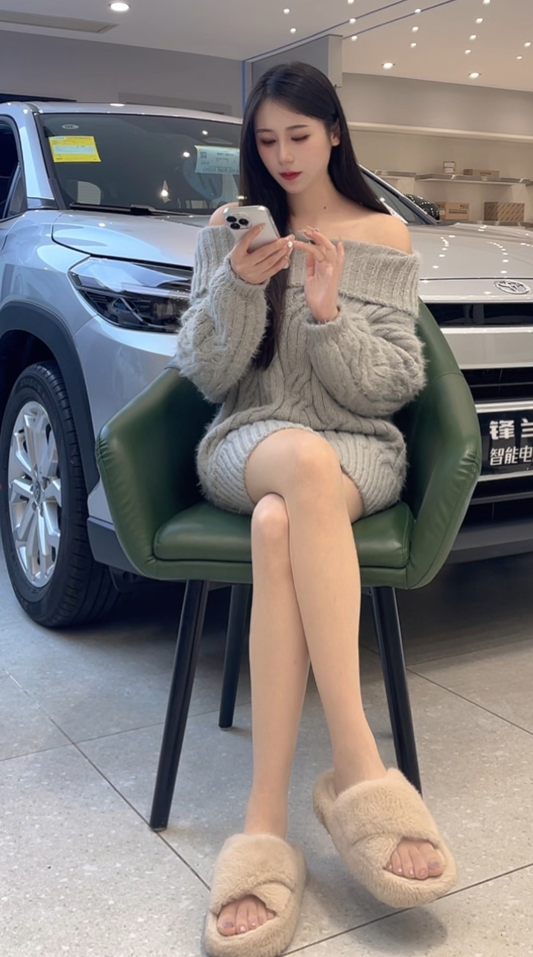 圆小7肉丝脚脚​​​