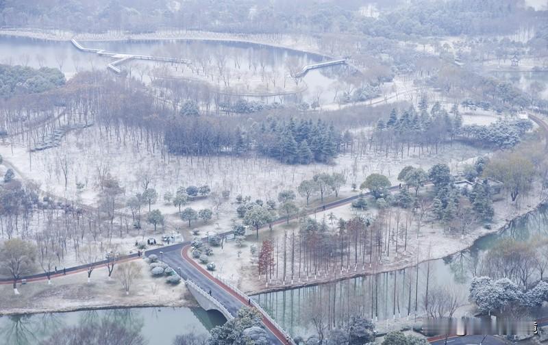 2026年第二场雪要来了2026年第一场雪1月1日就来了，比往年略早。受寒潮和