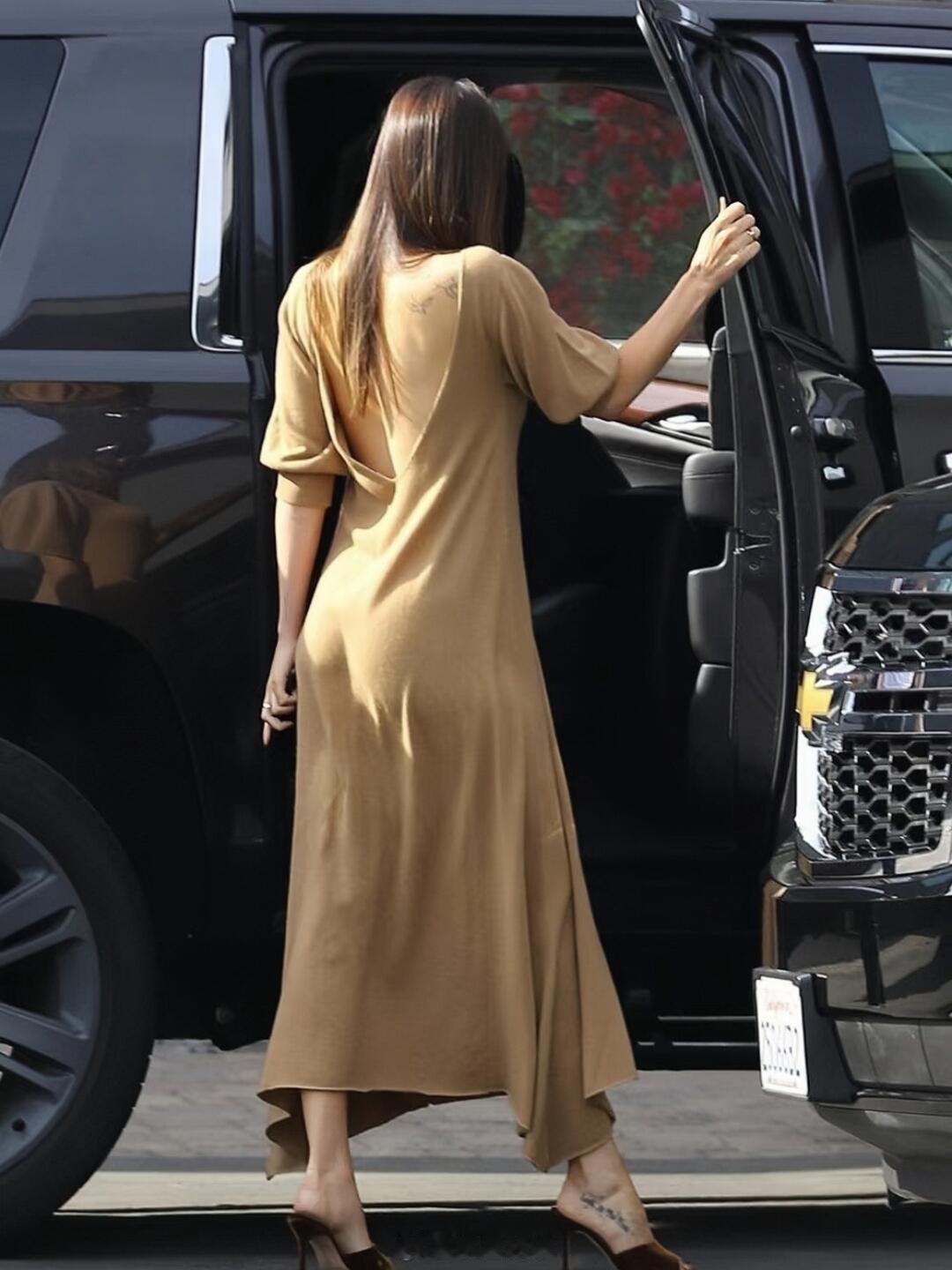 不愧是好莱坞纯欲天花板