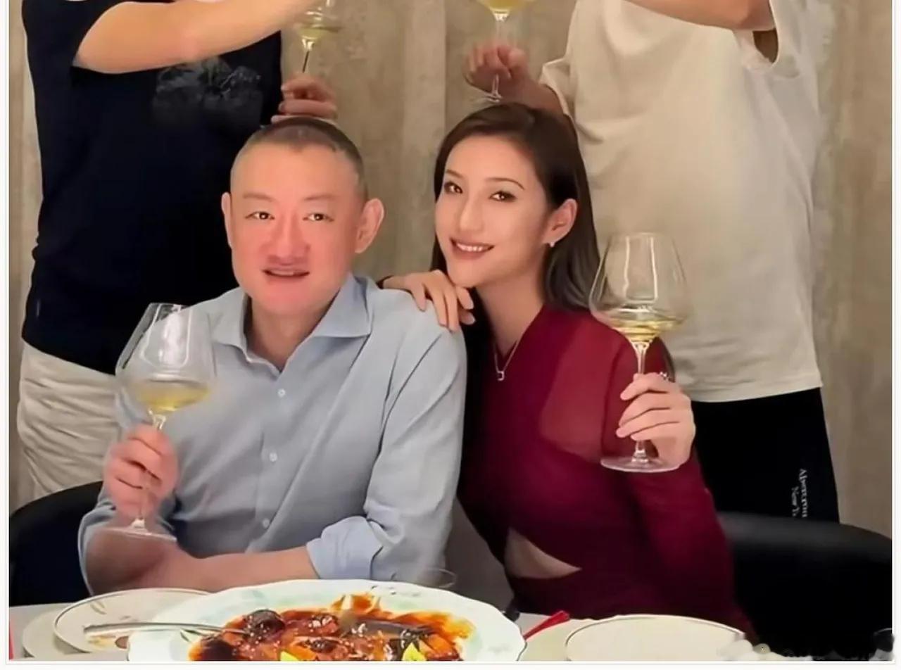 汪雨二婚娇妻迎来26周糖耐产检，孕期排面直接拉满。提前预定上海高端私立医院11万