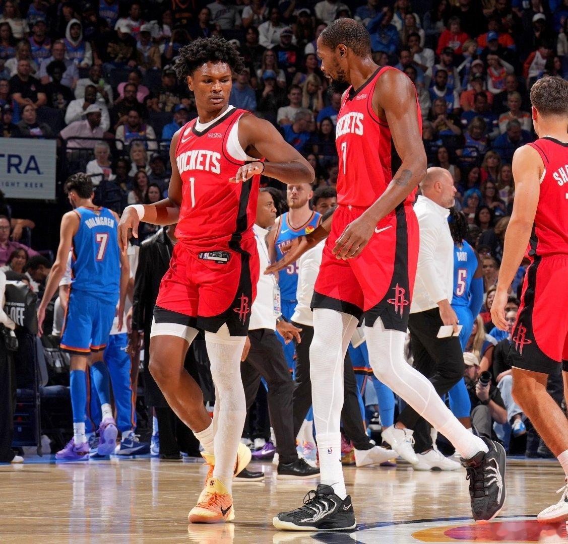 2025-26赛季NBA常规赛至今场均造犯规最多球队：1.休斯顿火箭—27