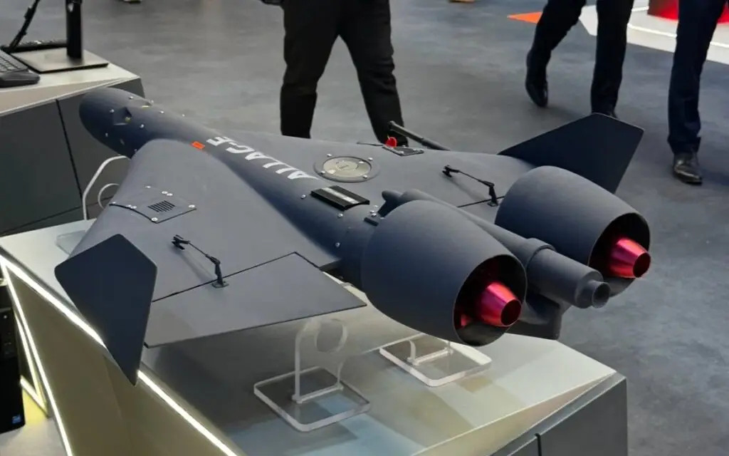 烽火问鼎计划每天认识一件兵器看起来动力非常强劲（两个电动涵道风扇）的阿联酋“A