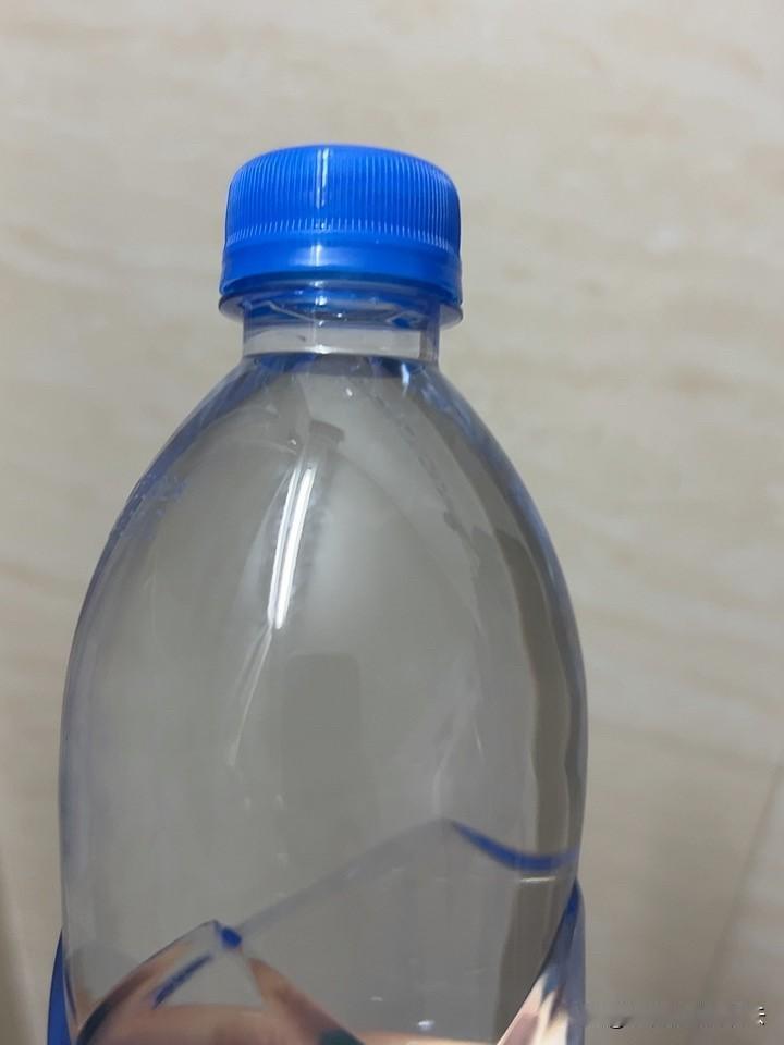 拿矿泉水漱口算是奢侈浪费吗？不一定啊！其实我们应该有一个出发点去看待这个问题