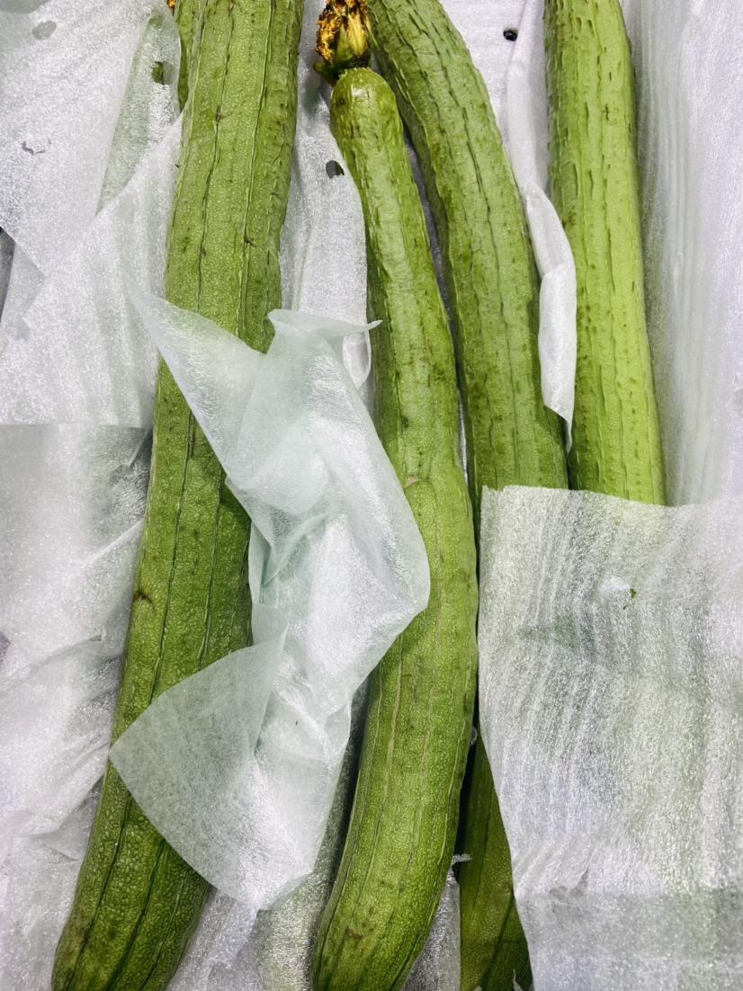 顶着太阳买菜，淋着雨回家……这天啊恢复正常午餐了，那菜也就要买起来了😂就是