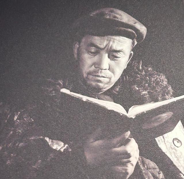 1970年春节前，时任中共中央委员、大庆革命委员会副主任的王进喜，受周恩