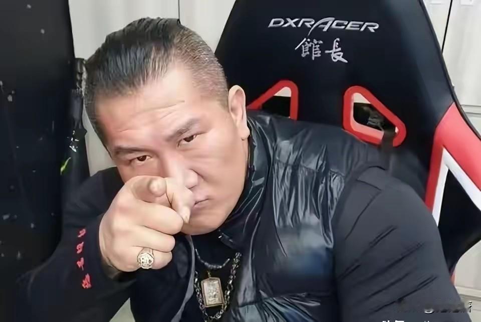 台湾网红馆长陈之汉简直太有才了，他痛骂台独分子也太解气了：你们这些台独分子，日本