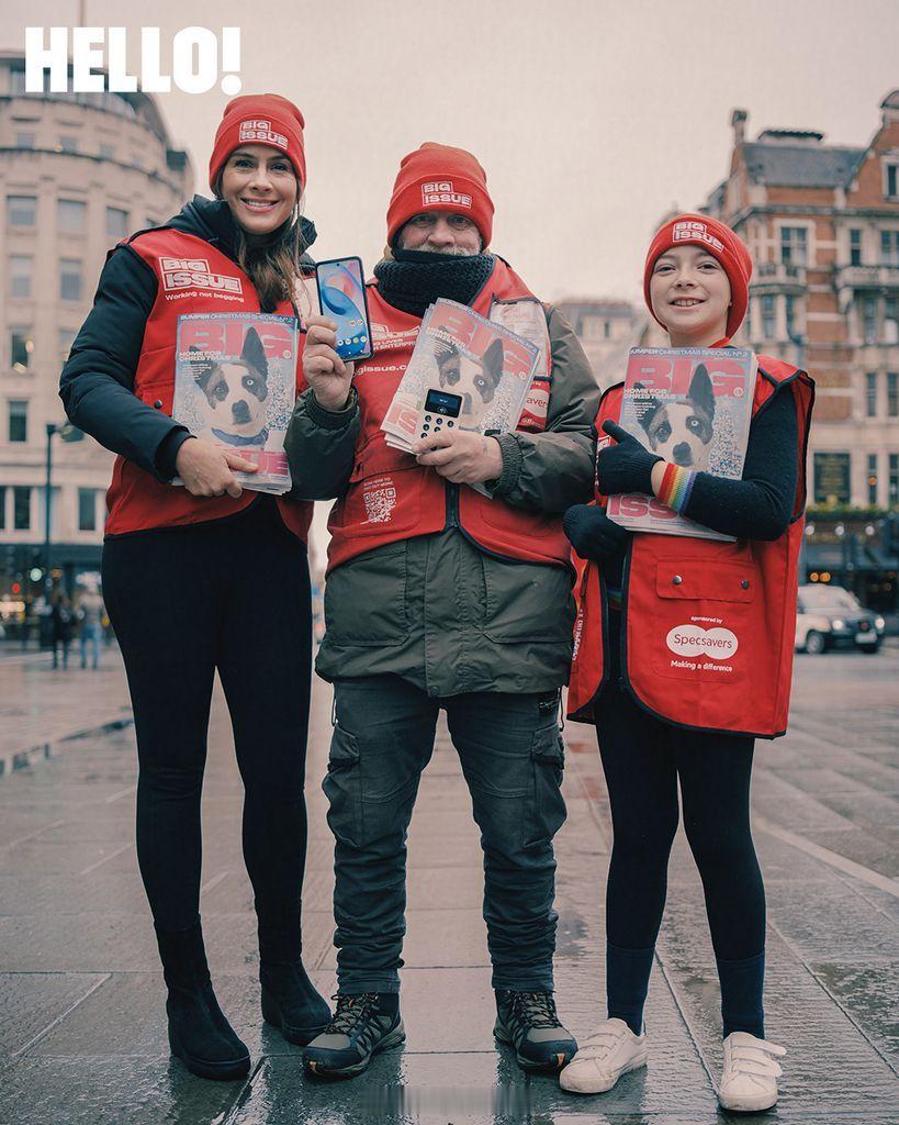 英国王室新的一年，又到了天寒地冻上街帮忙卖杂志📓据报道，近日肯特迈克尔王子