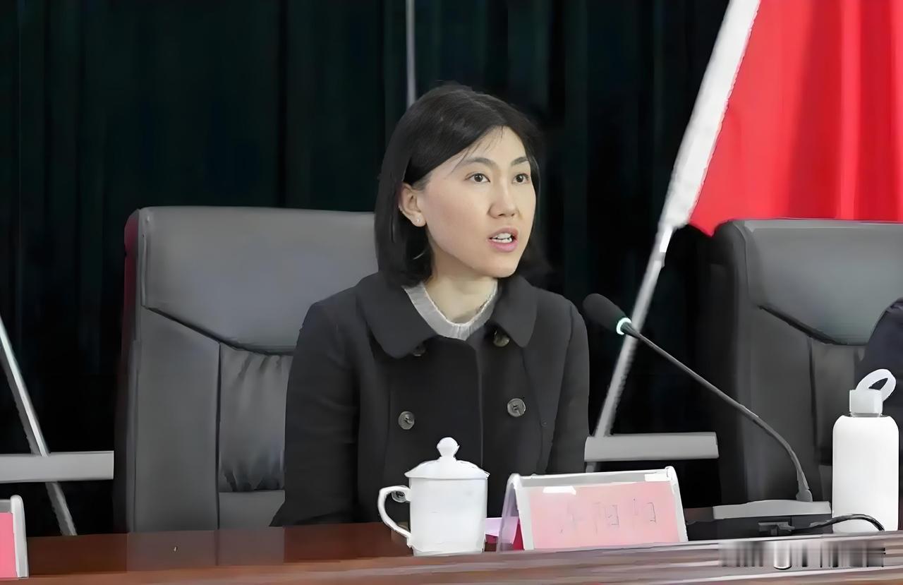 福建前首富交棒！80后千金硬接200亿帝国，这波操作太绝了！家人们，达利食