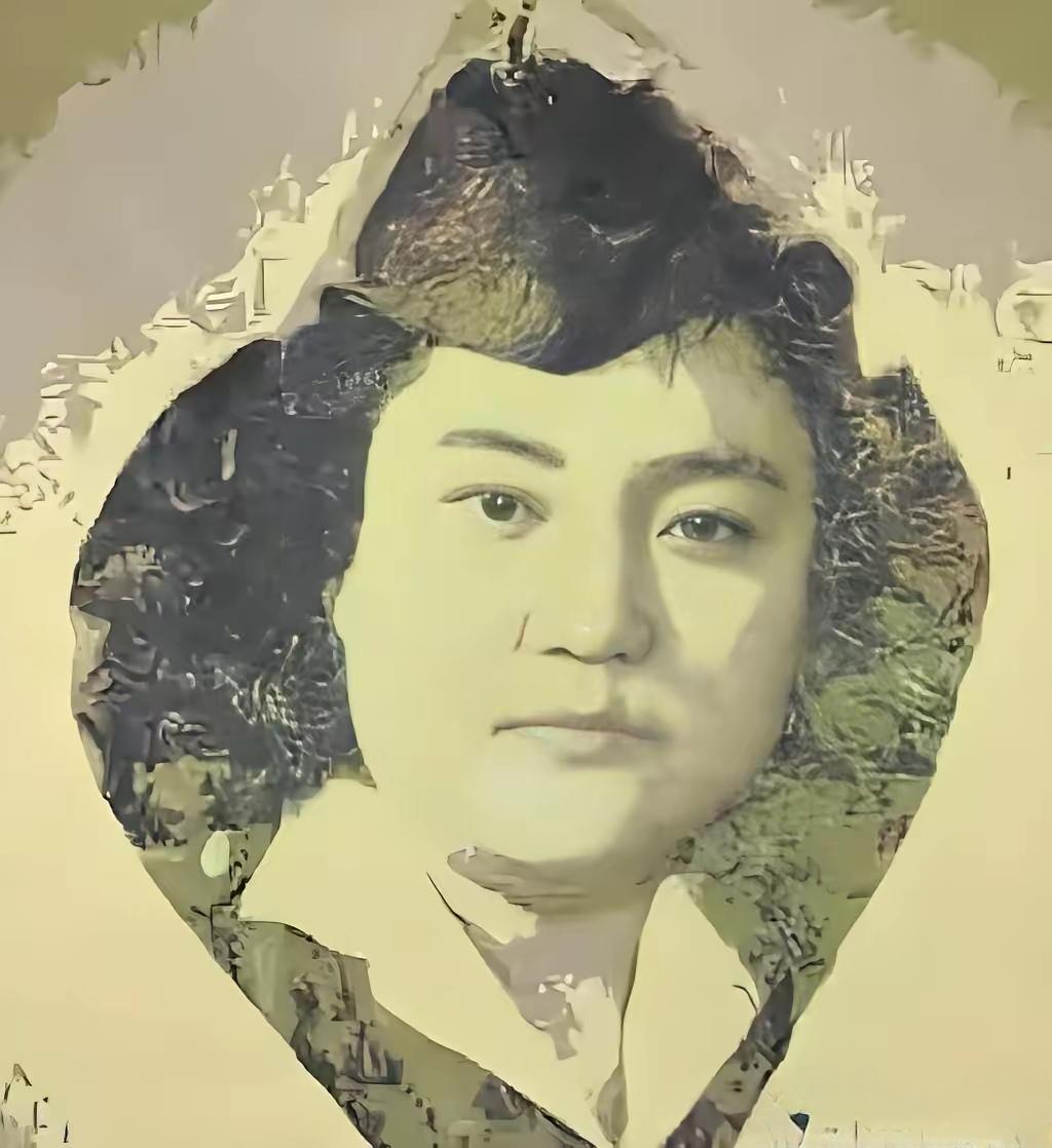 1940年深秋，22岁的抗日女译电员王宝云，因叛徒出卖落入敌手。日军一心想从