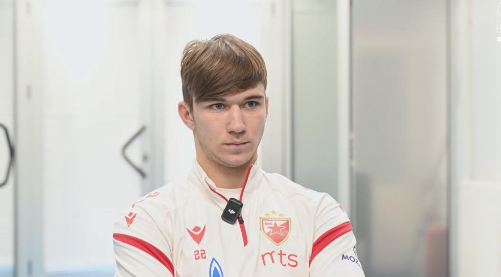塞尔维亚消息：国米追科斯托夫全面确认，买断+租借据塞尔维亚方面消息，国米再次将