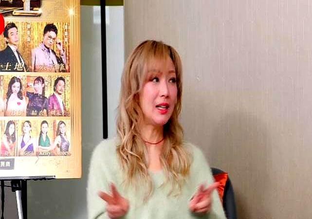 红了40年的刘德华，私下竟有点“社恐”。这是郑秀文亲口说的。她说