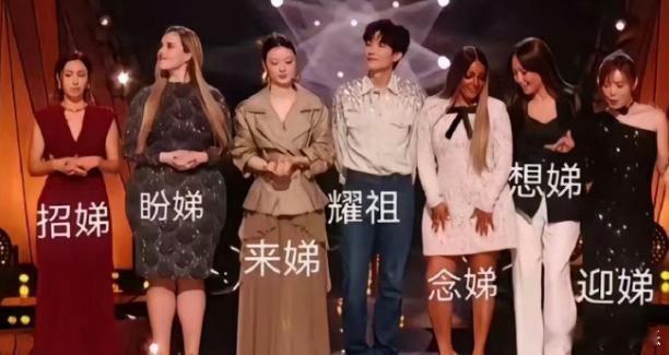 其实这个所谓的歌王头衔真的毫无意义，和浪姐冠军一样。那英不需要这个歌王，拿了也没