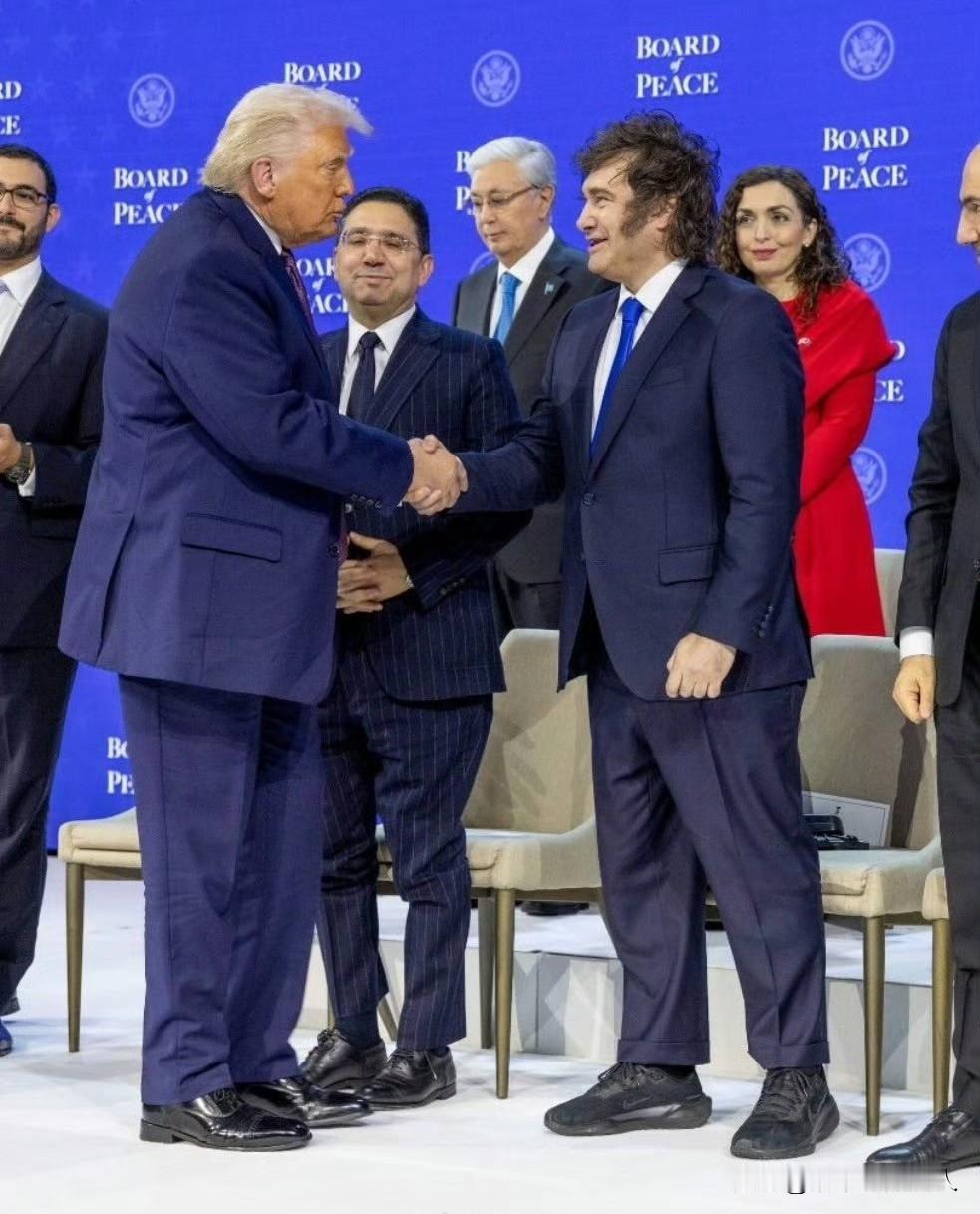 妈呀！阿根廷总统米莱真会过日子！[捂脸哭]