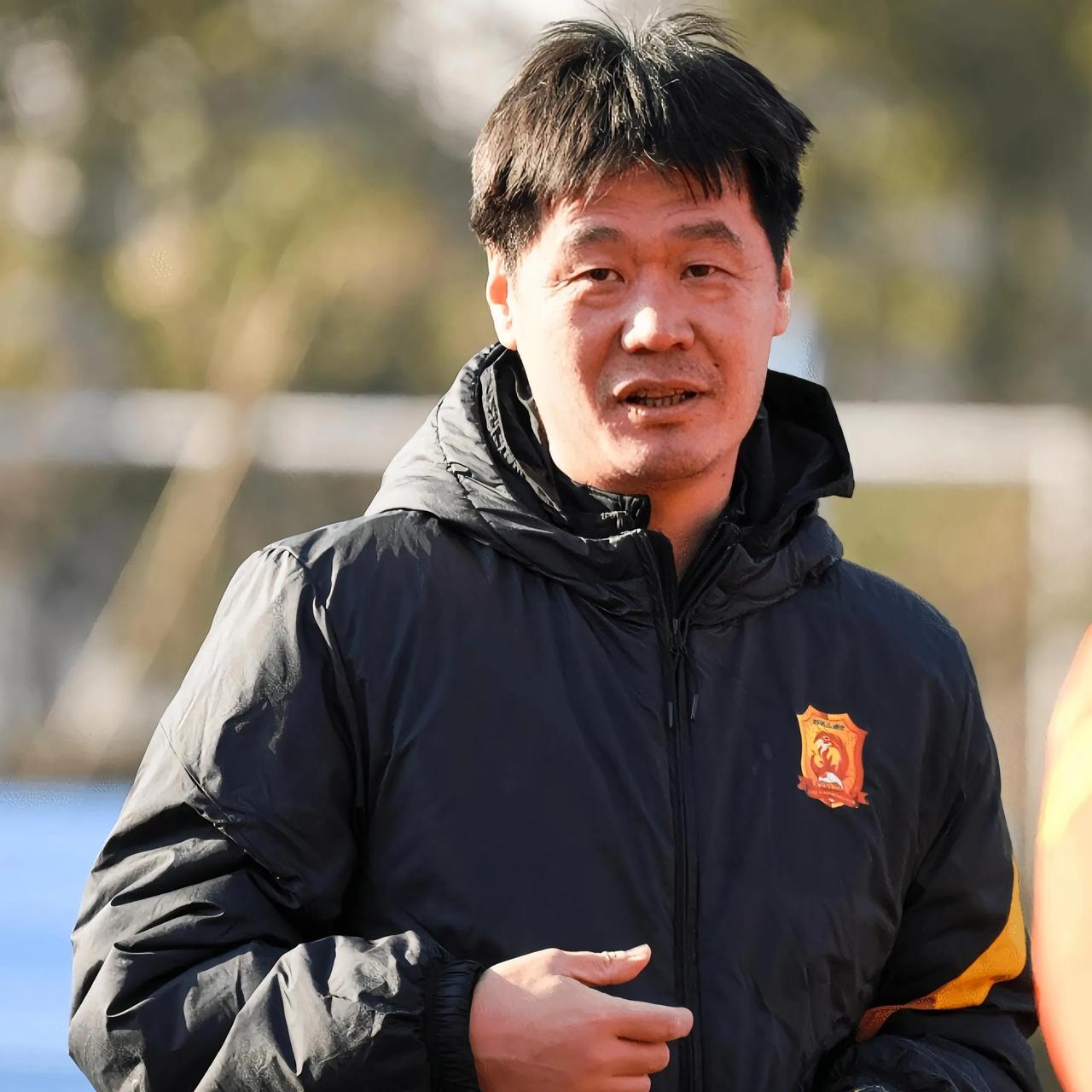 李霄鹏从国足弃帅到绝境保级，5个月带降级队起死回生2024中超赛季收官战落幕