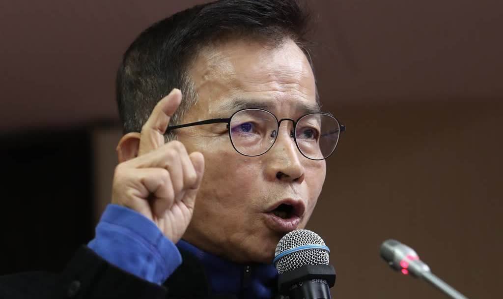 国民党“台北市第八选区民代”赖士葆声量高点出现在4日，一名罢团的志工3日晚间在街