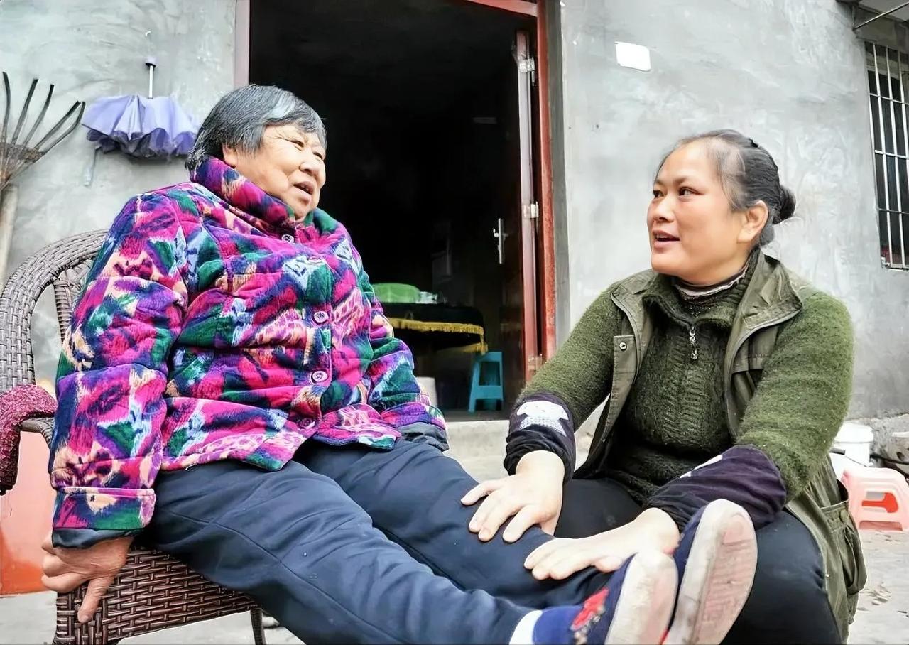 婆媳互相体谅才最好呢！很多人觉得婆媳是天生的“对头”，但其实并非如此。婆媳相处