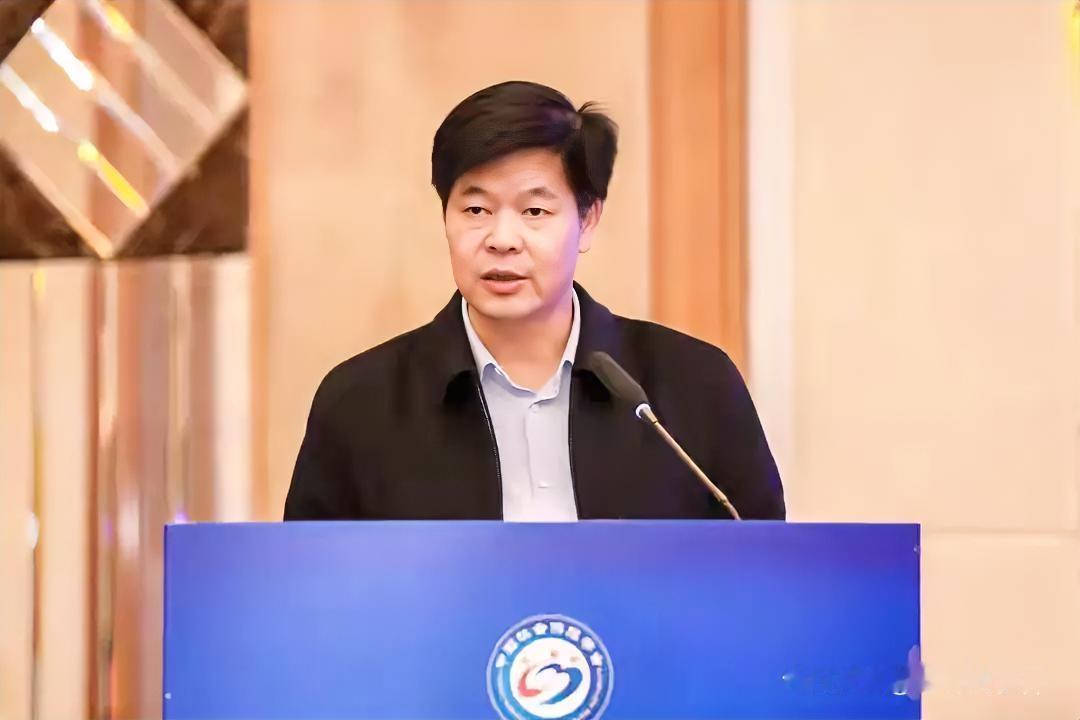 第六届全国养老金发展论坛上，郑功成委员的发言堪称“给养老金改革划重点”，干货满满