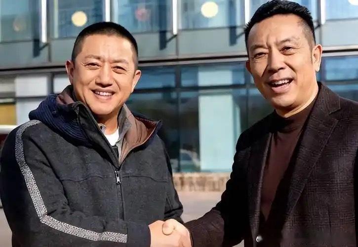 向华强在1月22日的视频中直接指出李亚鹏的经营短板。“做慈善和做生意一样，是门学