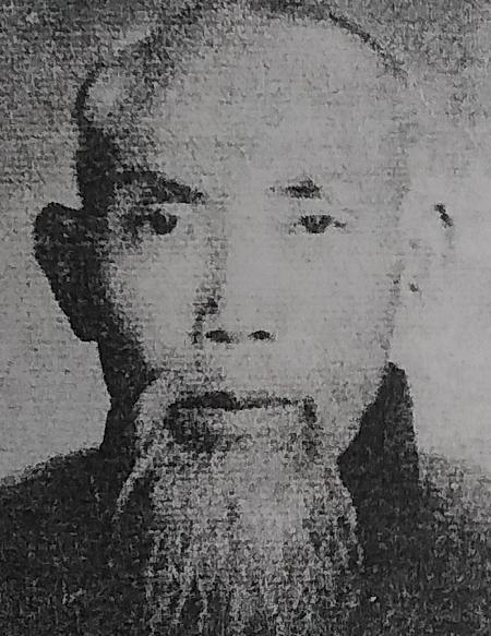 1944年，湘潭长岭铺，一个还俗的马福和尚，手握一把熬过桐油的竹篾刀，第一次杀了