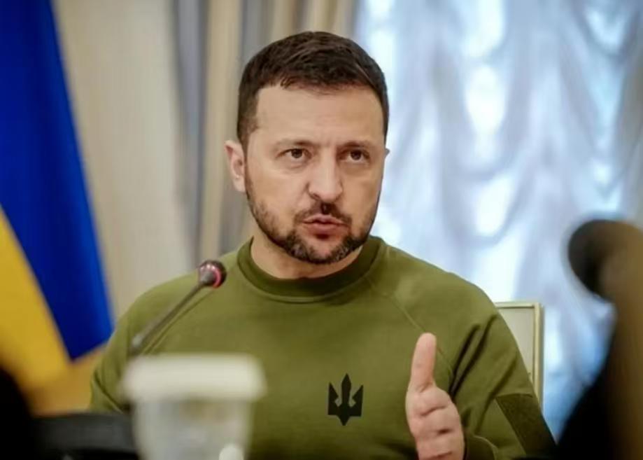 很多人都不理解，为什么泽连斯基明知道继续打下去，乌克兰局势更糟，但他就是不停火。