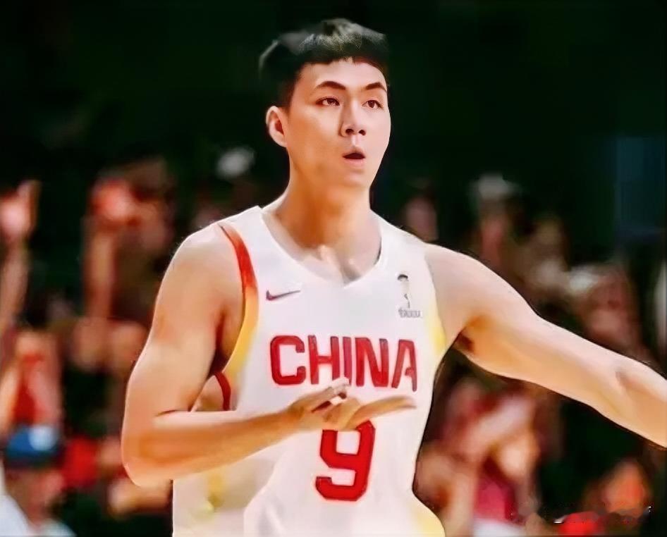 赵继伟轮休，中国男篮83--78战胜乌拉圭队，球员打分，三人优秀，三人良好