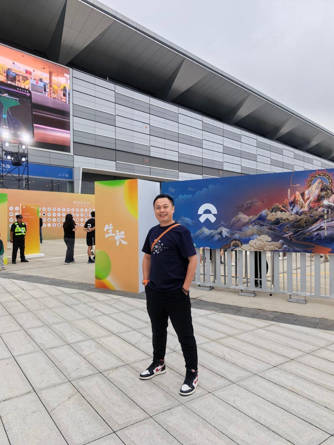 NIODAY2025，必须要打卡各位蔚来大咖。今晚各位老板的状态是：精气神。