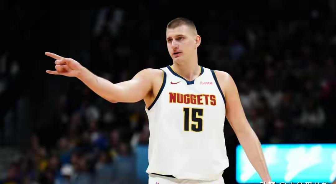 真正杀死比赛的，往往不是得分王。看约基奇打球，第一节就能让对手教练后背发凉。