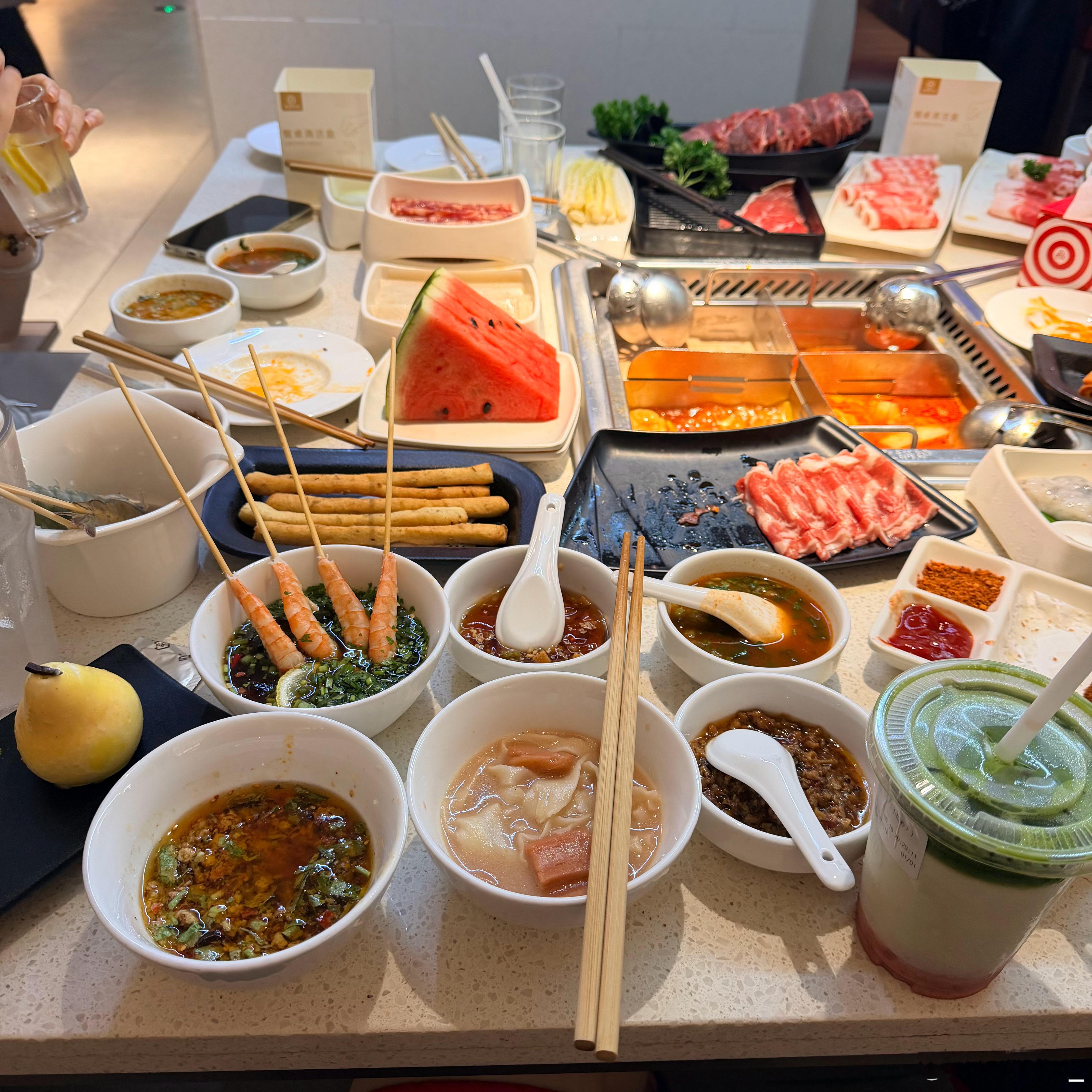 本人吃海底捞要六个碗