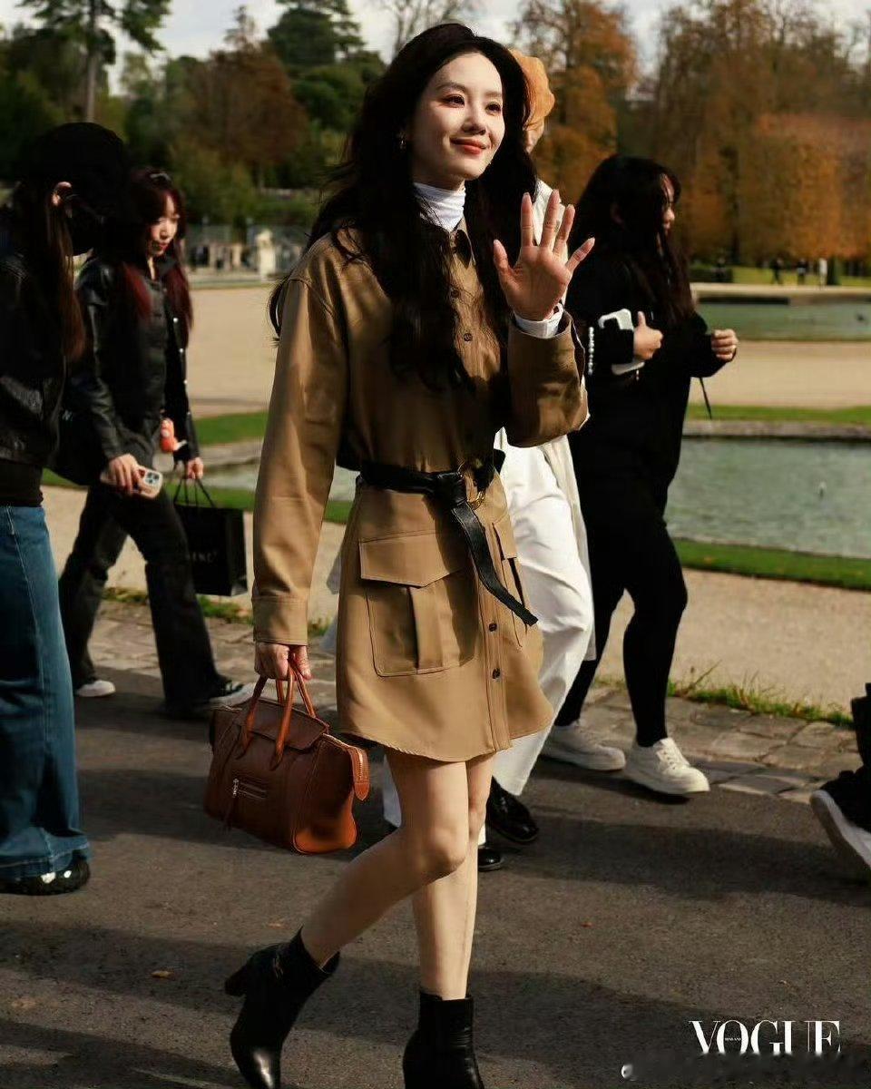 CELINE中国队对眼睛很友好刘诗诗美的太过分了！出个国怎么美成这样🤩[哇