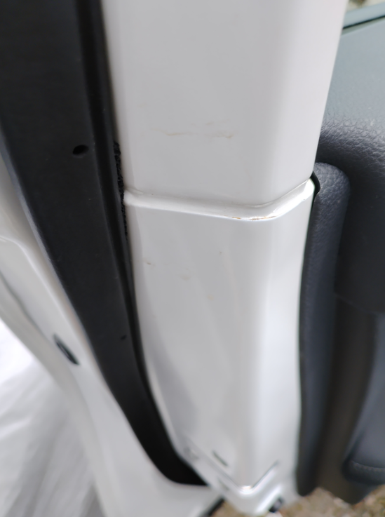 不是说国产才生绣吗，这才一年就生绣了这思域才买一年，车门子出现了油漆开裂生绣