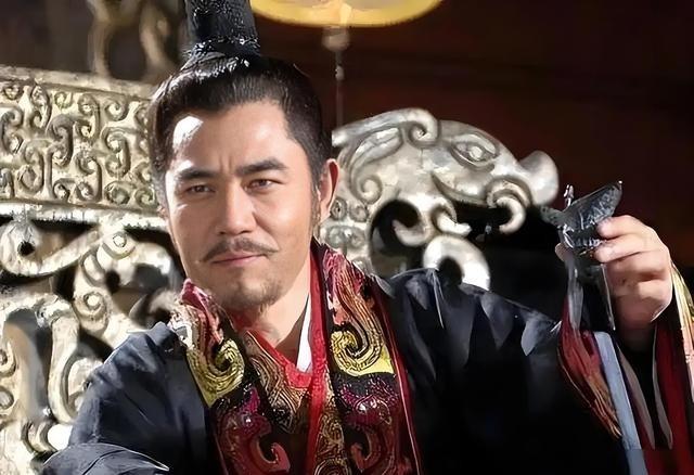 汉武帝时，有个儒生总劝皇帝别打匈奴，说劳民伤财。汉武帝听完也不恼，反而笑着点了点