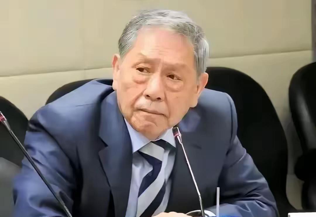 5月8日，台湾退役中将帅化民说:巴拉圭总统佩尼亚窜访台湾，受得民进党当局超规格接