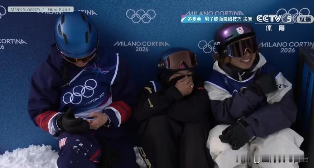 苏翊鸣这块米兰金牌太具有戏剧性了，不仅是他的生日，还是每轮比赛最高分叠加出发金牌