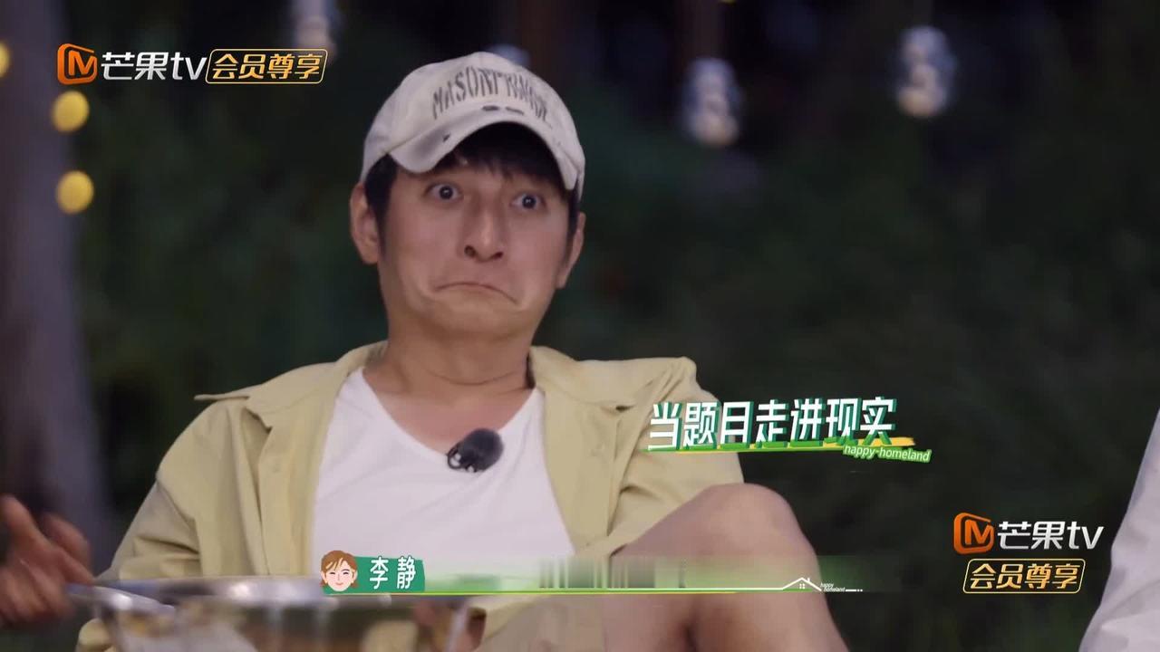 李静借钱给朋友，再次见面朋友假装没有借，还在朋友圈炫富。李静在借钱方面吃