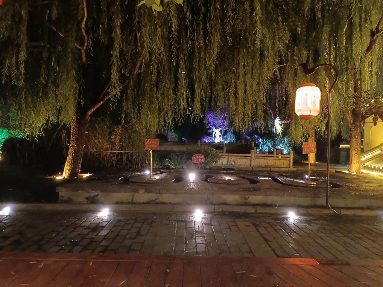 新修订的治安管理处罚法，里面有两条内容非常好。一是针对养狗者，若其宠物伤害了他