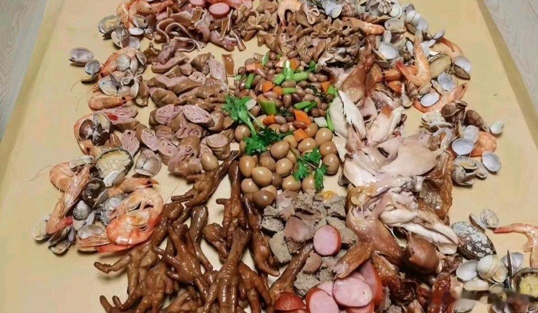 这两份拼菜都是100元，你会选择哪一份？