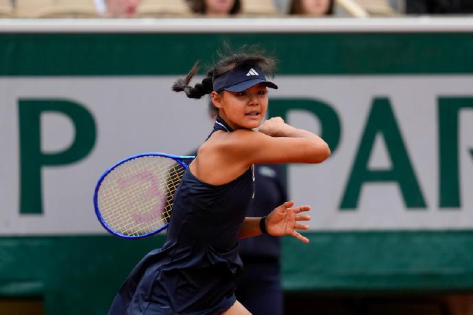 🎾美网青少年女单第二轮，头号种子🇨🇳孙心然强势晋级头号种子🇨🇳孙心