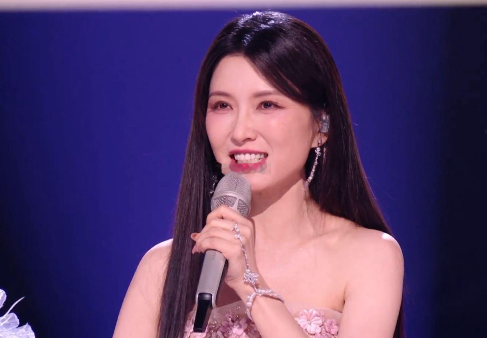 徐洁儿可以去歌手了被低估了整整二十年，徐洁儿藏在演技下的歌唱天赋彻底觉醒，天籁嗓