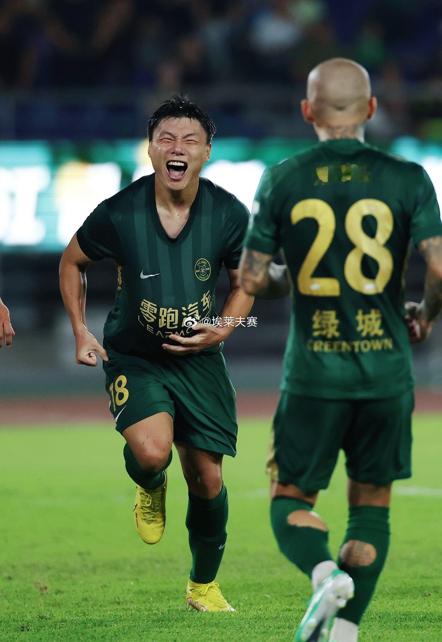 中超联赛浙江队4比1武汉三镇昨晚浙江队战胜武汉队的比赛中方昊终于打进浙江生涯联