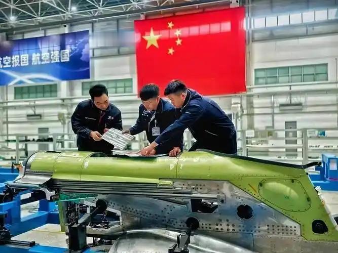 中国不买俄罗斯大件武器了，这不是中俄疏远，反而说明中国军工已经走到了一个全新的阶