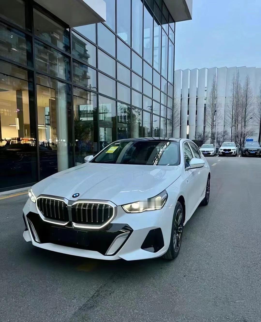 说了好多次，买车一定要等一等，再等一等，刚出来的新款，如果不是家里钱多的没地