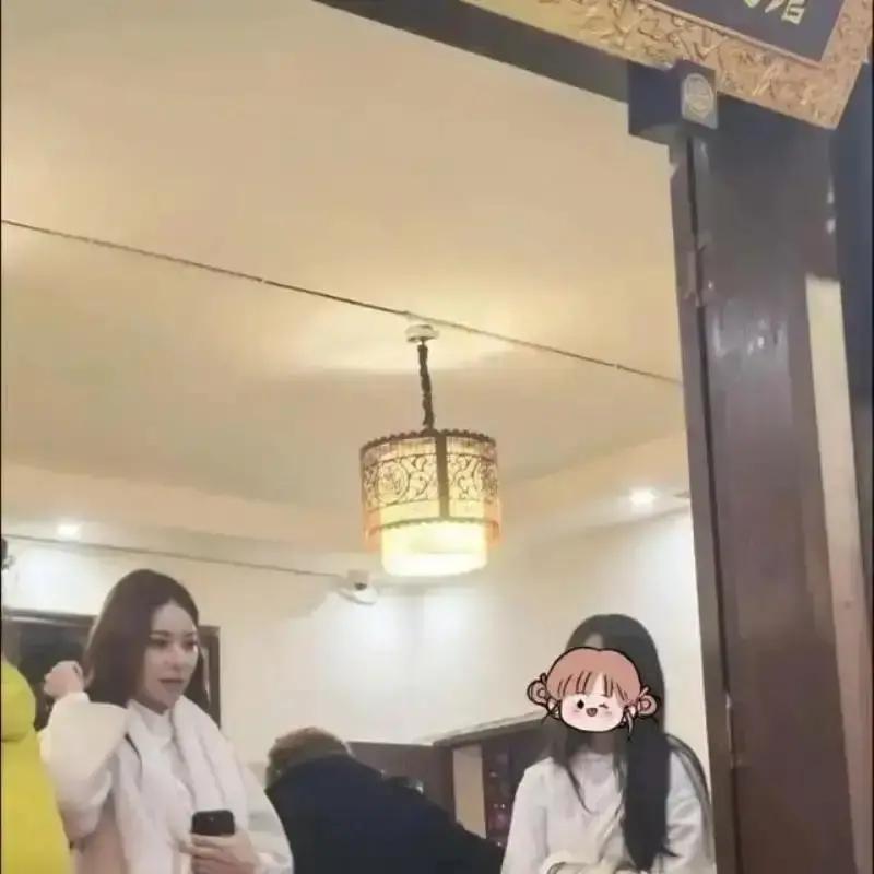 外婆不是亲外婆，小玥儿却天天喊奶奶大S走后，监护权落到汪小菲手里。台北那套